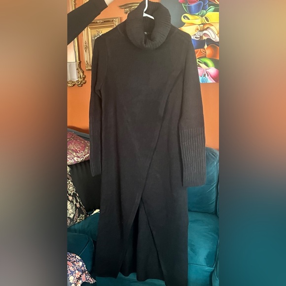 G by Giuliana Long Black Turtlneck Tunic Sweater - Picture 2 of 6